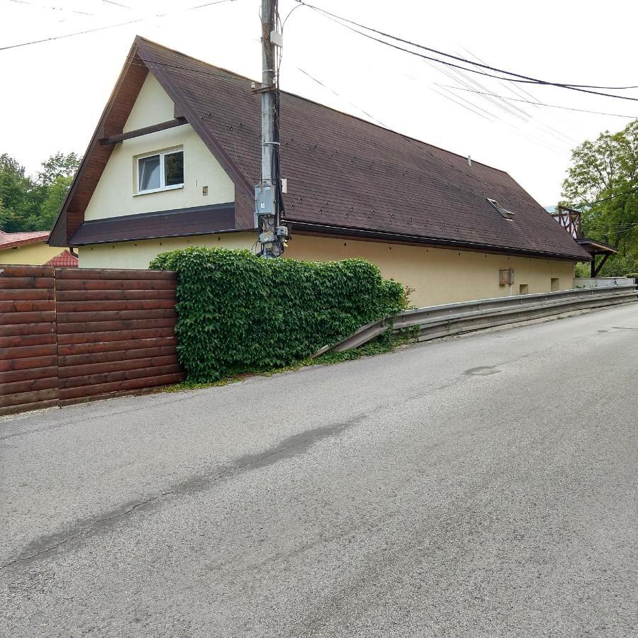 Apartmán Tajov pre 5 osôb, privatne parkovanie a terasa Exterior foto